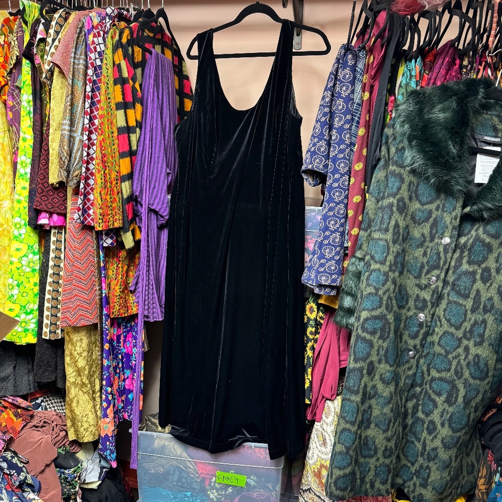 Lane Bryant Cacique Black Velvet Nightgown/Dress, size 26/28